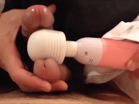 两亚洲变装者玩性玩具硬射